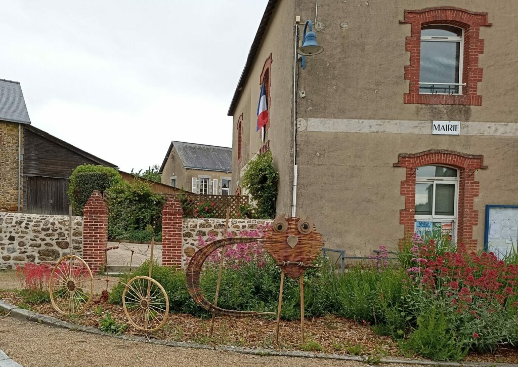 mairie de montflours